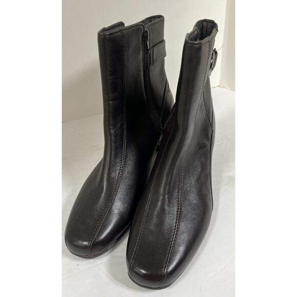 Clarks‎ Artisan Dara Side Zip Brown Leather Ankle Booties 85961 Woman's Size 11M - Picture 1 of 9